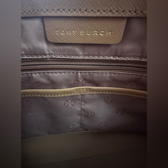 Tory Burch York Buckle Tote Saffiano Leather - Picture 4 of 12